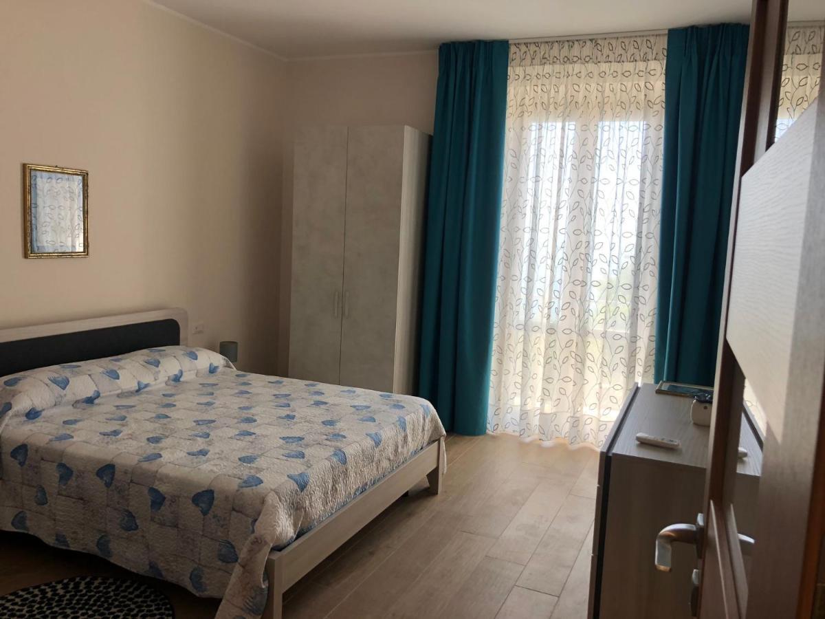 Case Pagano Mare Taormina Exterior photo